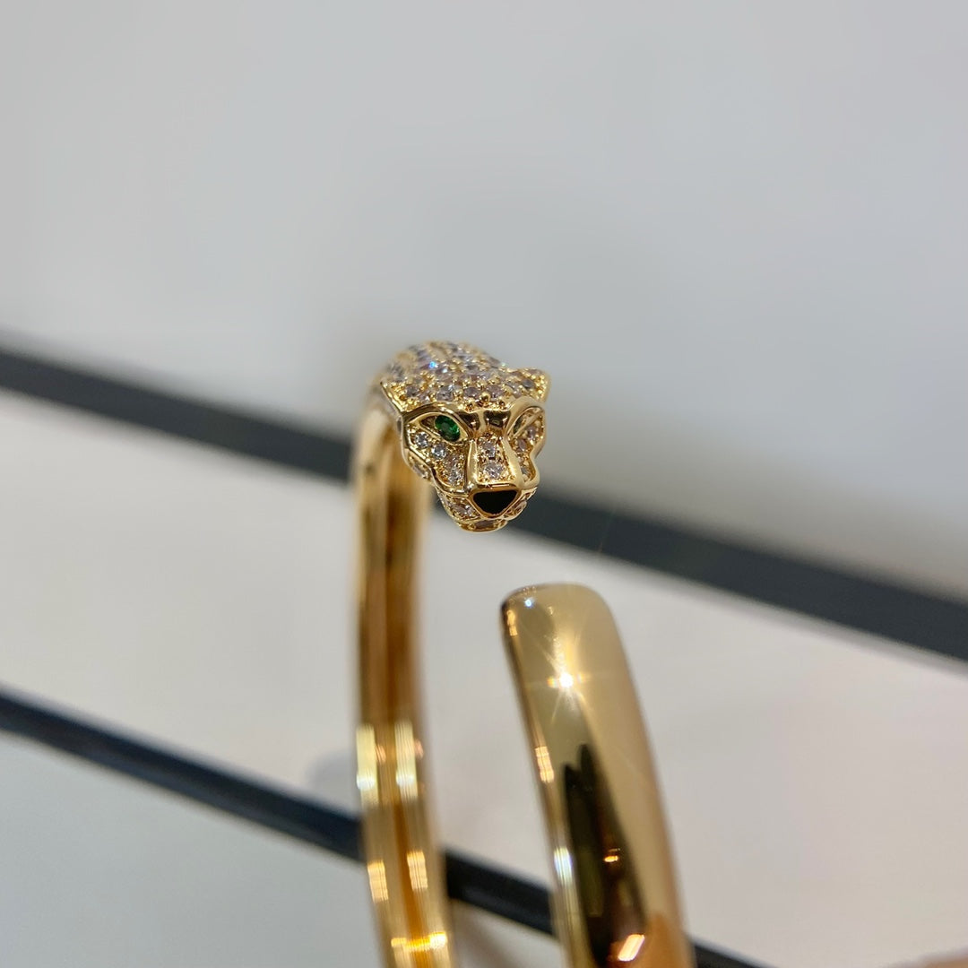 Miro PANTHERE GOLD DIAMOND OPEN BRACELET