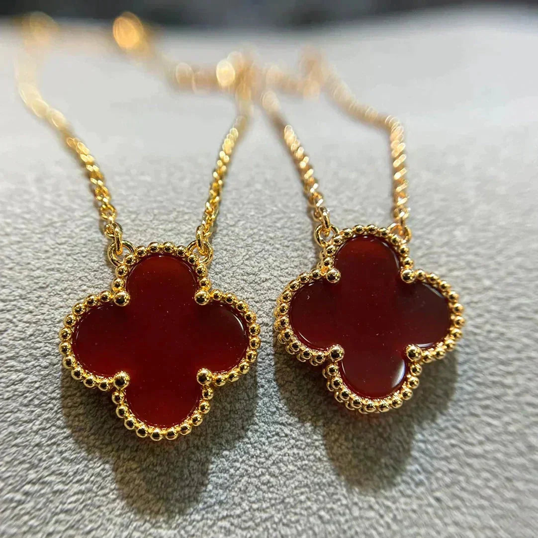 Miro CLOVER 15MM CARNELIAN SINGLE FLOWER NECKLACE