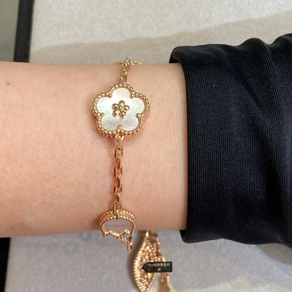 Miro LUCKY SPRING 5 MOTIF BRACELET