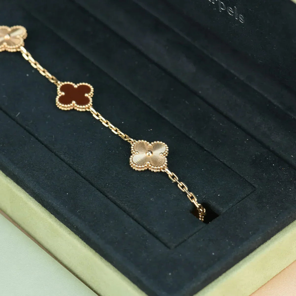 [Miro ]新作 CLOVER 5 MOTIF RED CORNELIAN BRACELET COLLECTION
