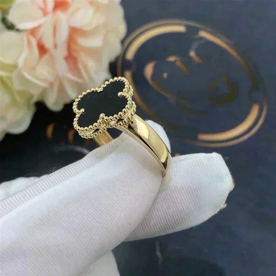 Miro CLOVER ONYX RING
