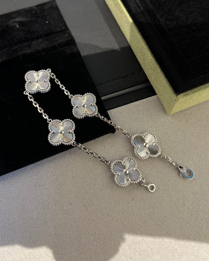 [Miro ]New  CLOVER 5 MOTIF LASER BRACELET COLLECTION